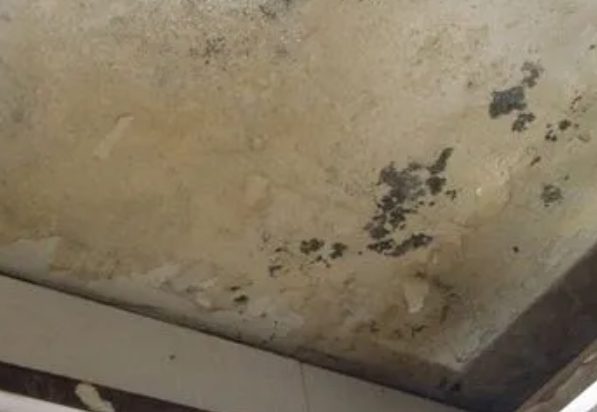 云浮市阳台漏水维修公司分享下云浮市卫生间渗水维修需要注意哪些问题。